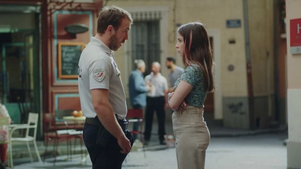 Plus belle la vie Indiscrétion : Kévin et Lola passent un marché