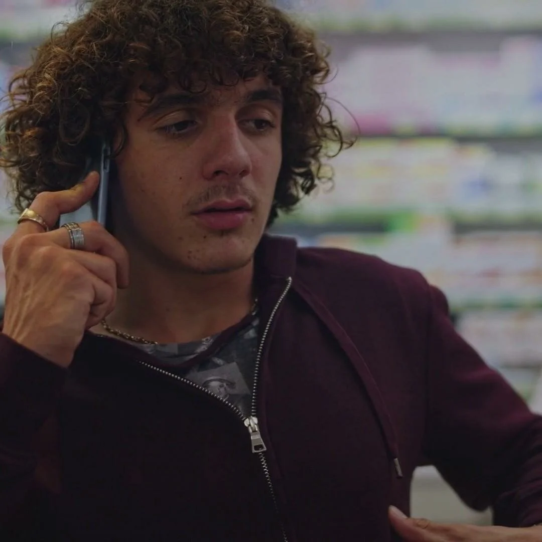 Plus belle la vie Indiscrétion : Kilian se rachète enfin auprès de Betty