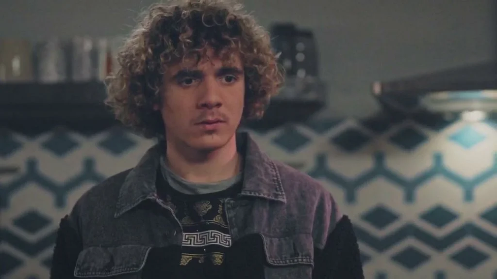 Plus belle la vie Indiscrétion : Le pic violent de Kilian à Riva