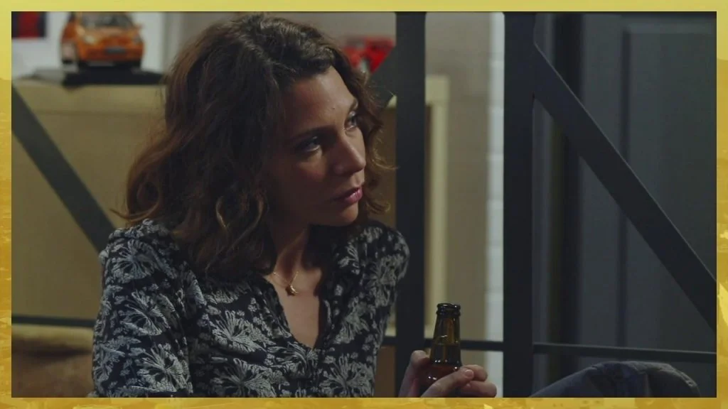 Plus belle la vie Indiscrétion : Léa dort chez Jean-Paul