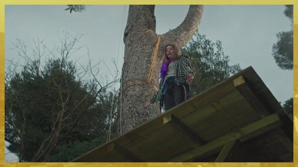 Plus belle la vie Indiscrétion : Lola fait pipi sur tout le monde