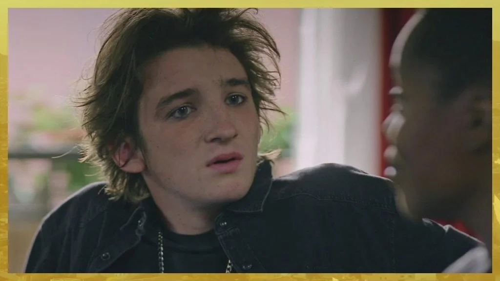 Plus belle la vie Indiscrétion : Noé apprend le mariage de son père