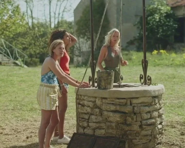 Plus belle la vie Indiscrétion : Quelqu’un cherche à tuer les mistraliens sur l’île