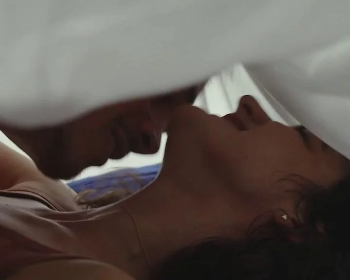 Plus belle la vie Indiscrétion : Rien n’arrête la passion entre Emma et Baptiste