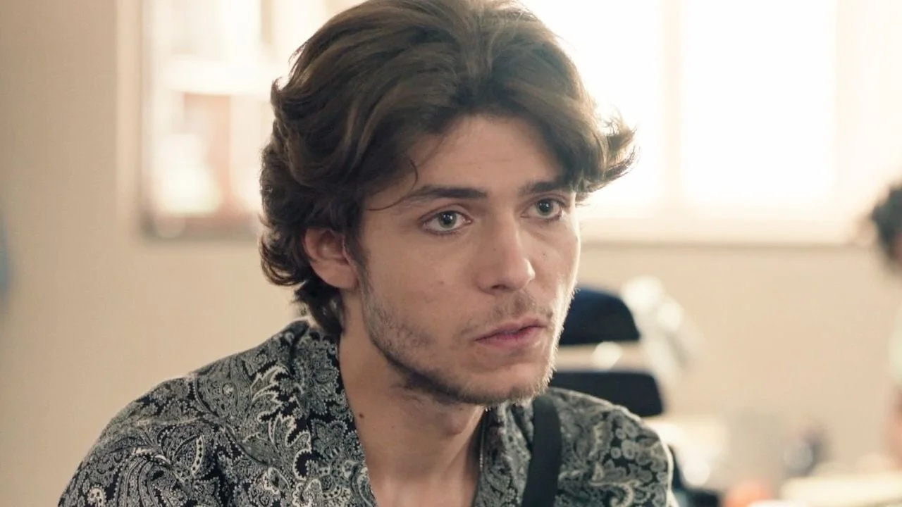 Plus belle la vie : "J'avais un peu peur"... Léo Mazo parle de son appréhension face à l'histoire d'amour entre Vadim et Esteban