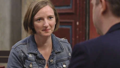 Plus belle la vie (PBLV) en avance : Pauline et Léon quittent le Mistral - Le résumé en avance du 06 août 2020 (Vidéo)