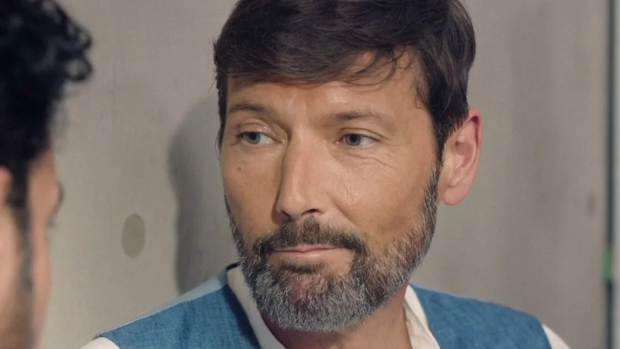 Plus belle la vie : pourquoi Thomas fait promettre à Gabriel de ne pas le demander en mariage ? Laurent Kérusoré explique