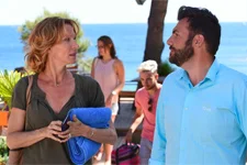 Rebecca Hampton (Céline) dans Camping Paradis !