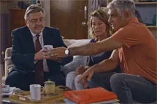 Rochat est mal à l’aise face à la présence de Sébastien chez les Belesta !