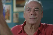 Roland s?inquiète de la longue absence de Mirta et Thérèse