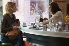 Sabrina apprend que Coralie n?est pas prête à vivre avec Clément