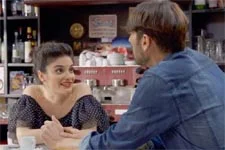 Sabrina est persuadée qu?une belle histoire d?amour se prépare entre Céline et Franck