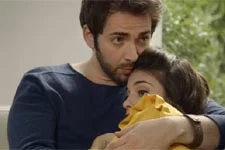 Sabrina raconte son agression à Julien