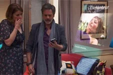 Sacha et Luna découvrent un texto de l?Enchanteur !