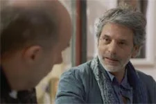 Sacha interroge Léo sur les jeunes pickpockets