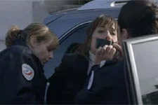 Samia et Mathilde sauvent une femme !