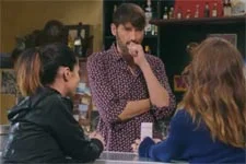 Samia propose à Estelle d?échanger leurs vies