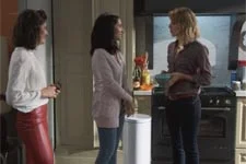 Samia se fait chouchouter