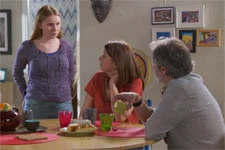 Sandy annonce une grande nouvelle à Luna et Sacha !