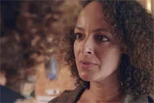 Sophie apprend que Blanche cherche à la faire tomber !