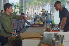 Théo accepte un CDI tandis que Valère hésite !