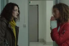 Thérèse s?excuse pour le comportement de Baptiste auprès d?Emma