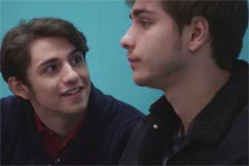 Tom conseille à Théo d?aller jusqu?au bout avec son inconnue