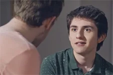 Tom découvre que Kévin est en service commandé !