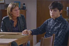 Tom reproche à Laetitia de le traiter comme « une petite pédale » !