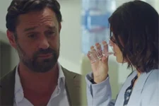 Victoire droguée à son insu par Arnaud !