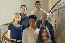 VIDÉO INTÉGRALE : (Re)découvrez le tout premier prime de Plus belle la vie qui date de 2006 !