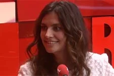 VIDÉO : Laetitia Milot (Mélanie) bientôt sur M6 ?