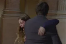 Voici la réaction d?Océane qui découvre le corps de Claire !