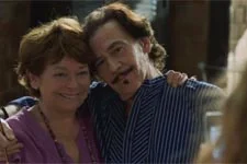 Yolande se montre très tendre envers Jocelyn