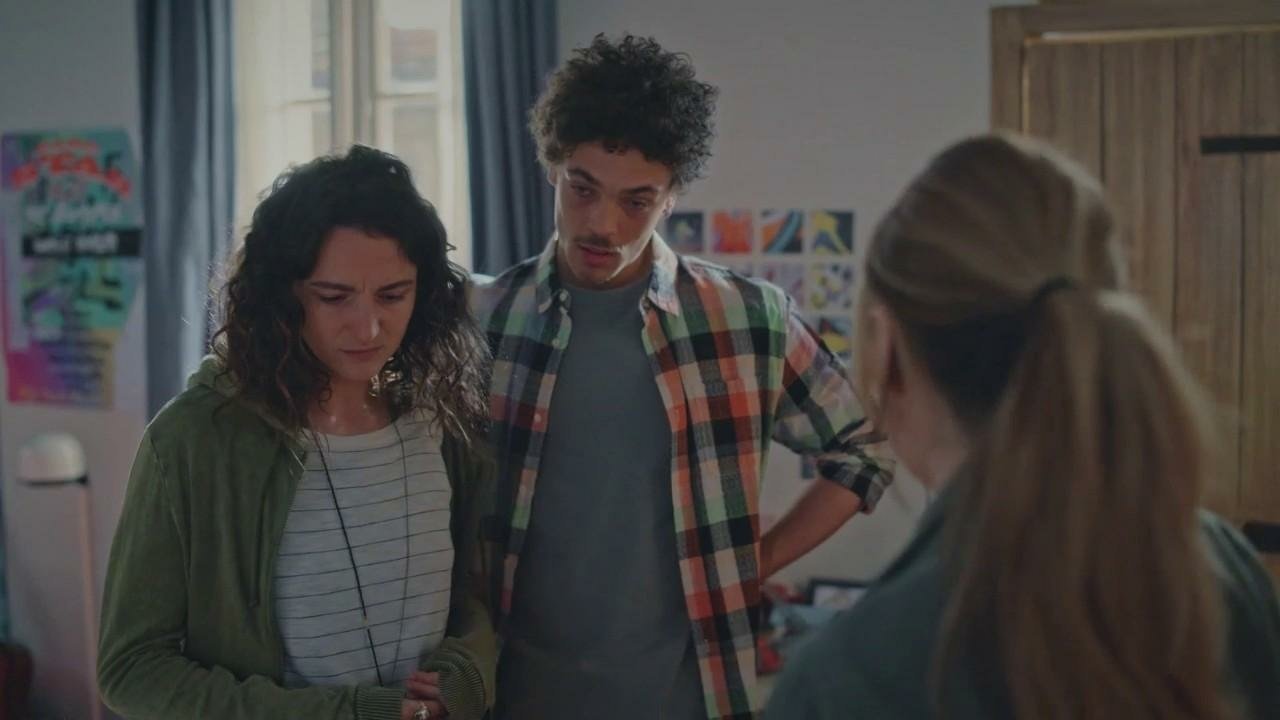 Plus belle la vie Indiscrétion : Camille s'est-elle suicidée ?