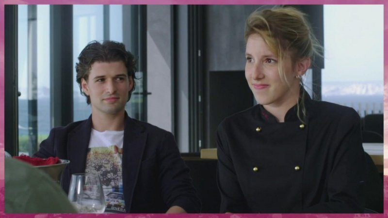 Indiscrétion : Chris fait des avances à Barbara devant sa femme