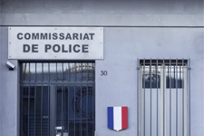 INDISCRÉTION : Patrick et Jean-Paul découvrent que Karim est dans la MERDE !