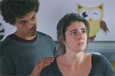 Olivia apprend que son fils va devenir aveugle !