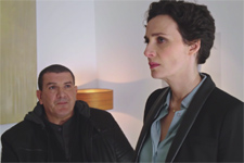 Elsa et Karim tentent de calmer Abdel qui pète les plombs !