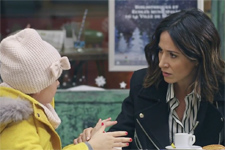 Plus belle la vie en avance : Lucie apporte la preuve à sa mère que JP a une liaison !