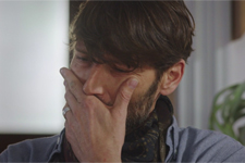 Thomas annonce à Alex Melmont qu’il souffre depuis le burn-out de Gabriel