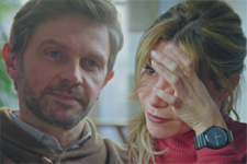 Plus belle la vie en avance : Ariane en larmes chez le psy !
