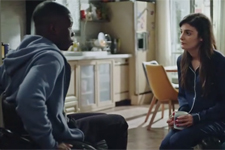 Sabrina encourage Mouss à parler avec son cœur à son père !