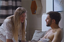 EXCLUSIF ! Le comportement inquiétant de l’amoureuse d’Abdel !