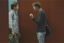 Plus belle la vie en avance : Kévin démasqué !