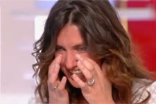 VIDÉO : Laetitia Milot (Mélanie) très émue après un message de son mari, Badri