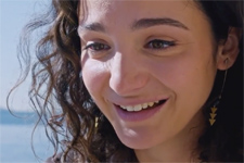 Emma accepte la demande en mariage de Baptiste !