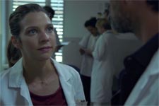 Plus belle la vie en avance : Léa sous le charme? d?un homme !