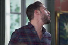 Abdel est dégoûté d?entendre Alison faire l?amour avec Mathias !