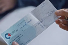 Voici le montant SURPRENANT du chèque de Vincent pour le cadeau d’anniversaire de Cerise !
